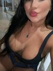Camila baiser avec la langue