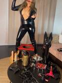 CAROL dominatrix