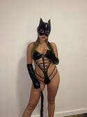 Mia Hot