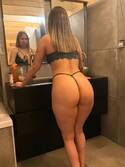 Mia