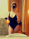 Sara I come to your house, Hotel