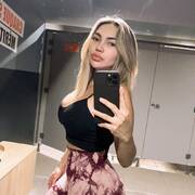 Karol Ferrari (Photo #26)