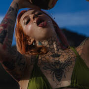 Alice (Photo #10)
