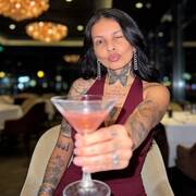 Gabriela Souza (Photo #17)