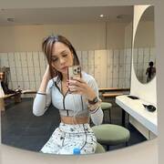 Esther (Photo #11)