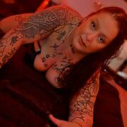 Julia ~  les mille et une caresse