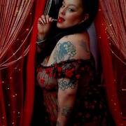 Julia ~  les mille et une caresse