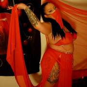 Julia ~  les mille et une caresse