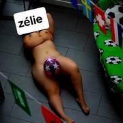 Zélie ~ les mille et une caresse