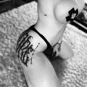 Justine Lovely (Photo #1)