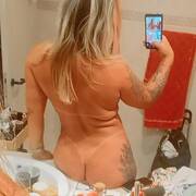 Laura Anal (Photo #29)