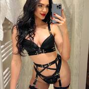 Kendal Ts (Photo #5)