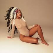 Ludmilla (Photo #10)