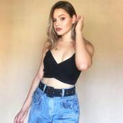 Laura (Photo #2)