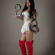 Julia (Photo #25)