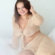 Lily White (Photo #9)