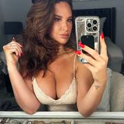 Lorena (Photo #1)