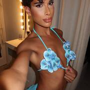 Zahia HOT (Photo #32)