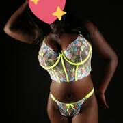 Naomi Gentille (Photo #7)