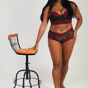 JULIANA (Photo #9)