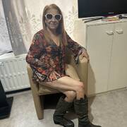 Catherine (Photo #11)