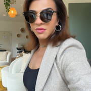 Julia (Photo #9)