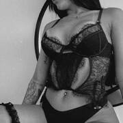Alicia (Photo #8)