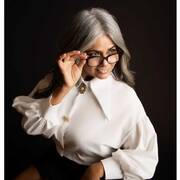 Lucia (Photo #2)