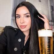 Yasmin (Photo #14)