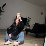 Yasmin (Photo #5)