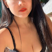 Mia (Photo #1)