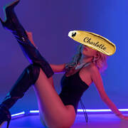 Charlotte (Photo #9)