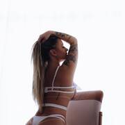 Larissa (Photo #8)