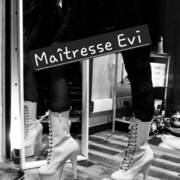 Maîtresse Evi