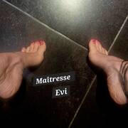 Maîtresse Evi