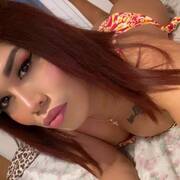 Stephanie Valenzuela (Photo #9)