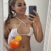 Mel (Photo #15)