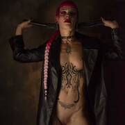 Dominaphrodite (Photo #1)