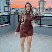 Leona Meneses (Photo #6)