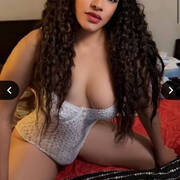 Yasmin (Photo #5)