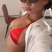 Chloe (Photo #6)