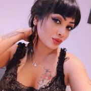 Larissa (Photo #2)