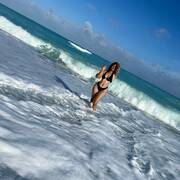 Yoneivis (Photo #1)