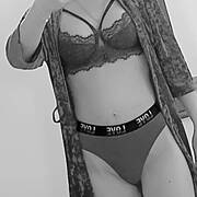 Ella (Photo #11)