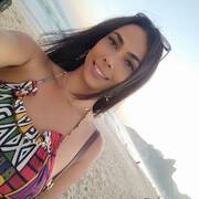 Bella Fernandes (Photo #17)