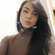 Bella Fernandes (Photo #21)