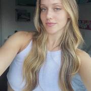 Izzy (Photo #3)