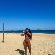 Esther super mignonne (Photo #4)