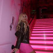 Larissa (Photo #9)