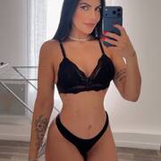 Mia (Photo #6)